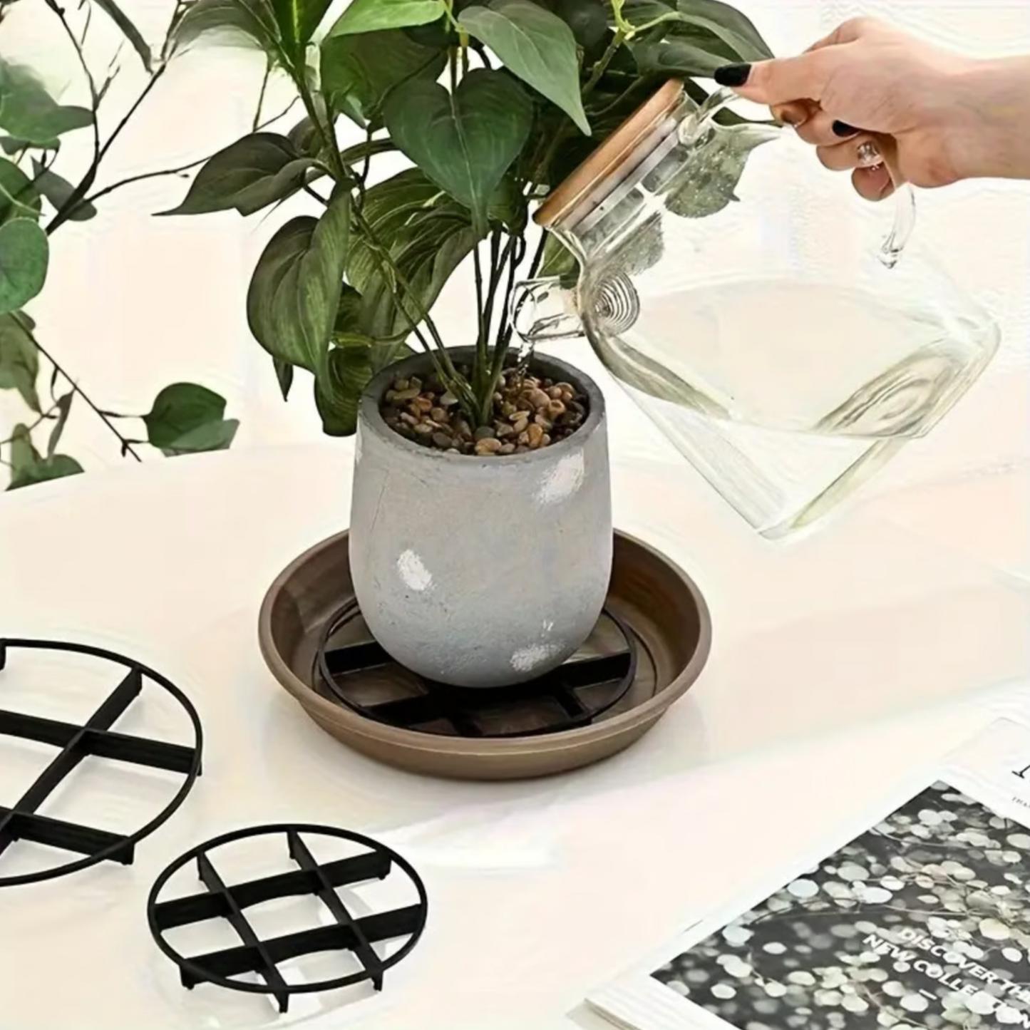 10cm Pot Plant Spacers - 8 Pack